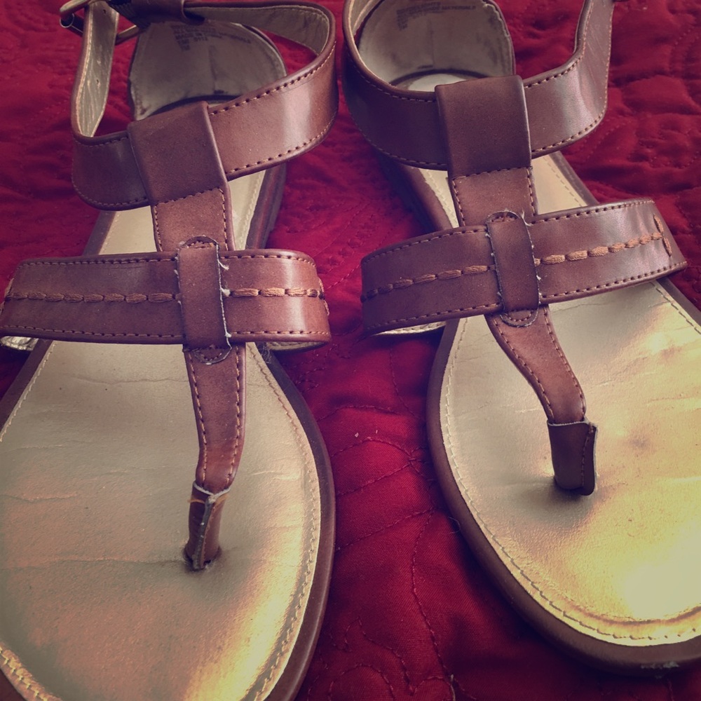 Bandolino Strappy Sandals
